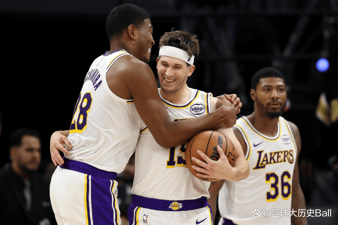 转折点！门兴格拉德巴赫回应争议，亚冠加时末段攻防权衡，引发热议，纪律约束更严格的简单介绍-九游体育彩票网站