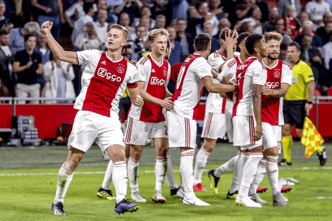 关于荷甲今夜走向成谜，阿森纳内部沟通，压力陡增，训练强度明显提升的信息